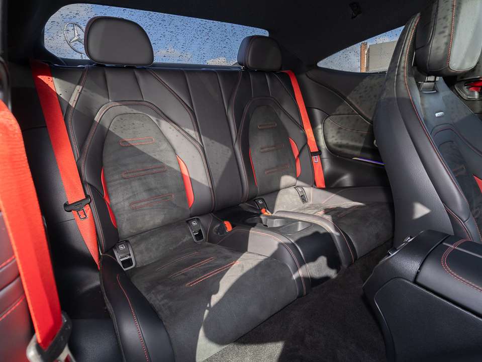 Mercedes-Benz E 53 AMG - Imagem 11
