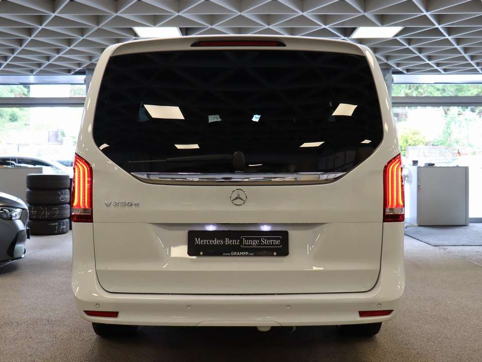 Mercedes-Benz V 250 - Imagem 6
