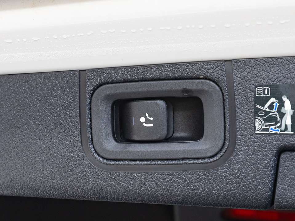 Mercedes-Benz A 220 - Imagem 14