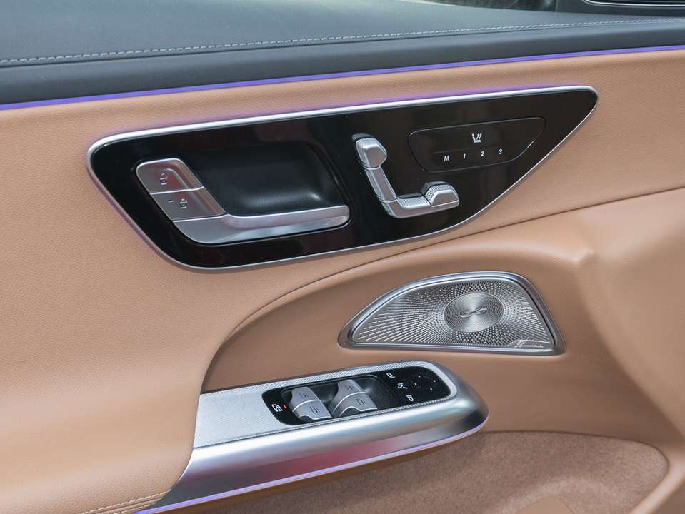 Mercedes-Benz E 220 - Imagem 5