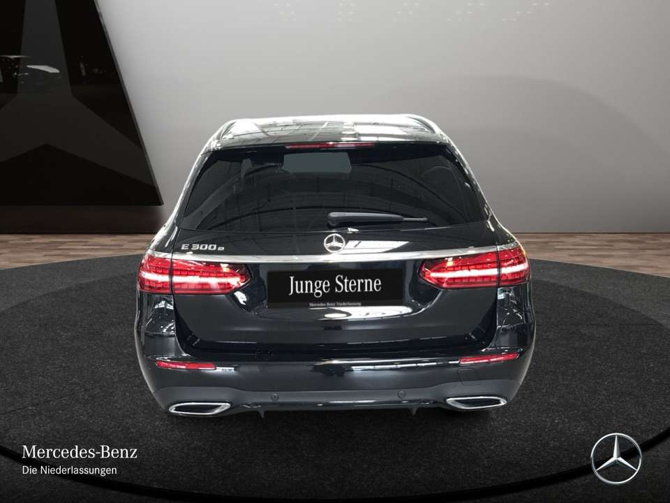 Mercedes-Benz E 300 - Imagem 9