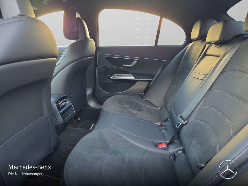Mercedes-Benz E 200 - Imagem 12