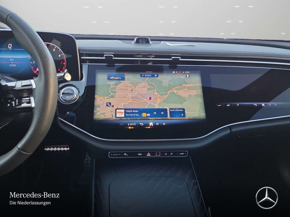 Mercedes-Benz E 200 - Imagem 15