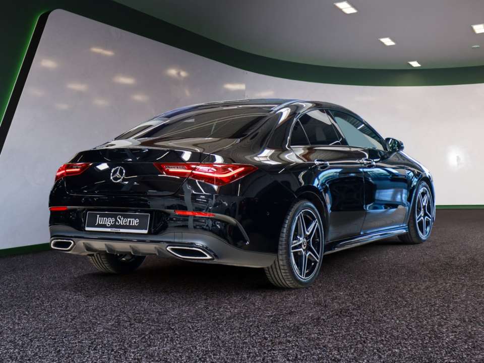 Mercedes-Benz CLA 180 - Imagem 4
