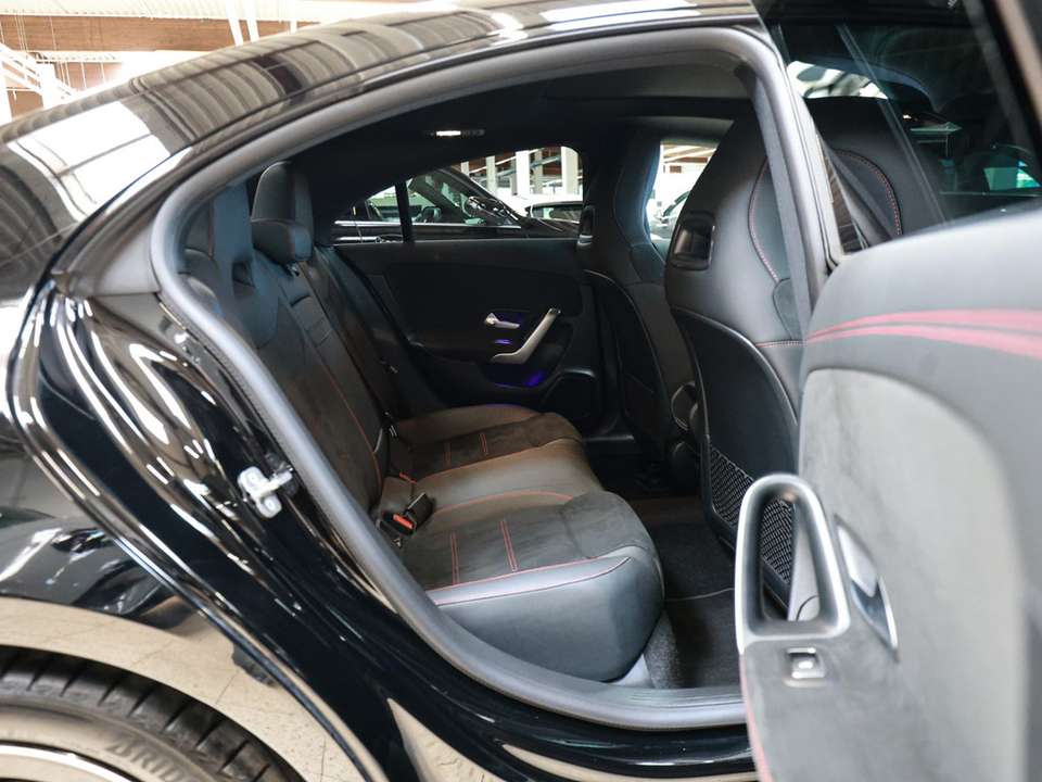 Mercedes-Benz CLA 180 - Imagem 5