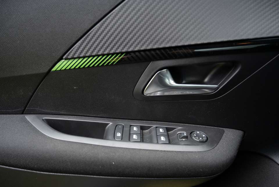 Peugeot 208 - Imagem 12