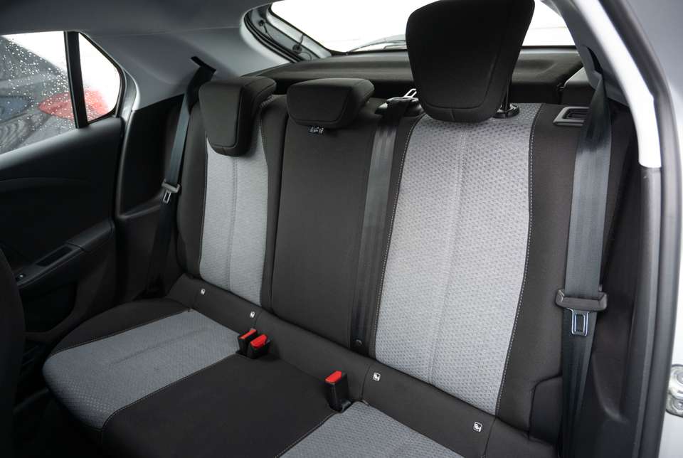 Opel Corsa - Imagem 8