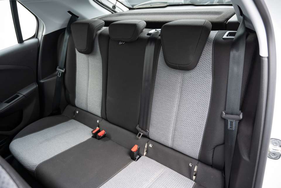 Opel Corsa - Imagem 8