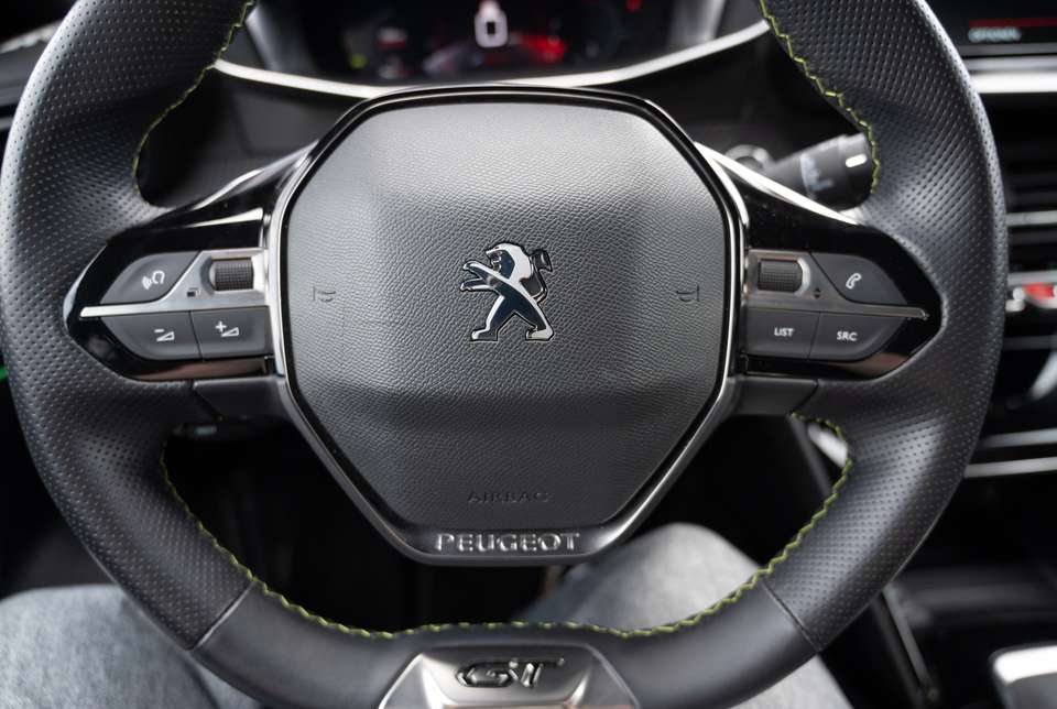 Peugeot 2008 - Imagem 15