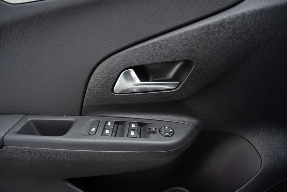 Opel Corsa - Imagem 13