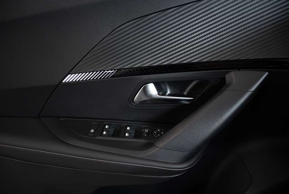 Peugeot 2008 - Imagem 12
