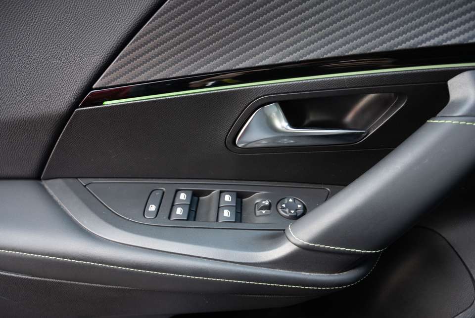 Peugeot 2008 - Imagem 12
