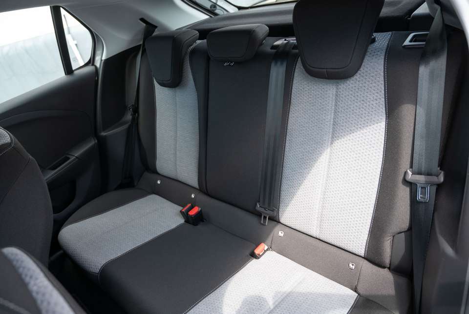 Opel Corsa - Imagem 8