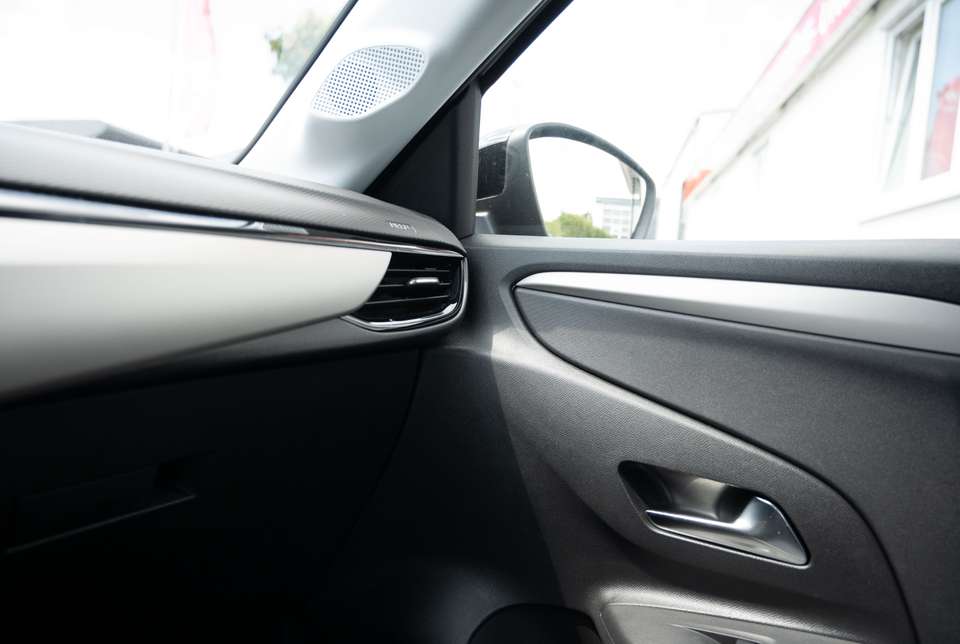 Opel Corsa - Imagem 12