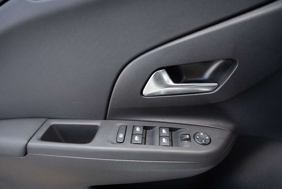 Opel Corsa - Imagem 13