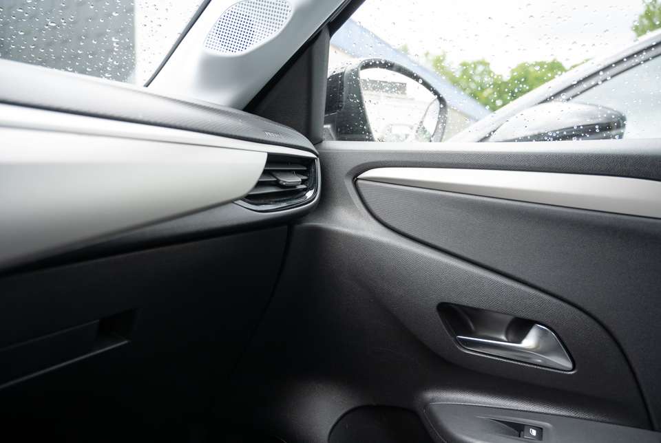 Opel Corsa - Imagem 12