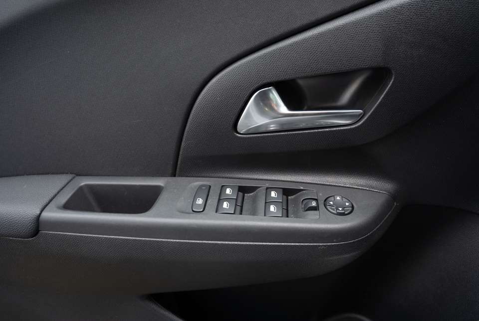 Opel Corsa - Imagem 13