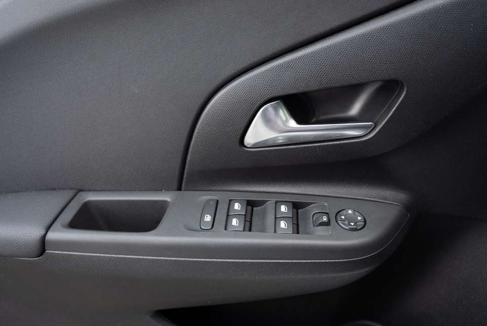 Opel Corsa - Imagem 13