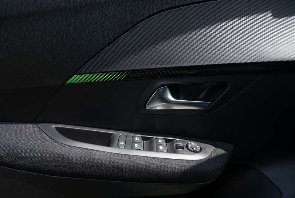 Peugeot 208 - Imagem 12