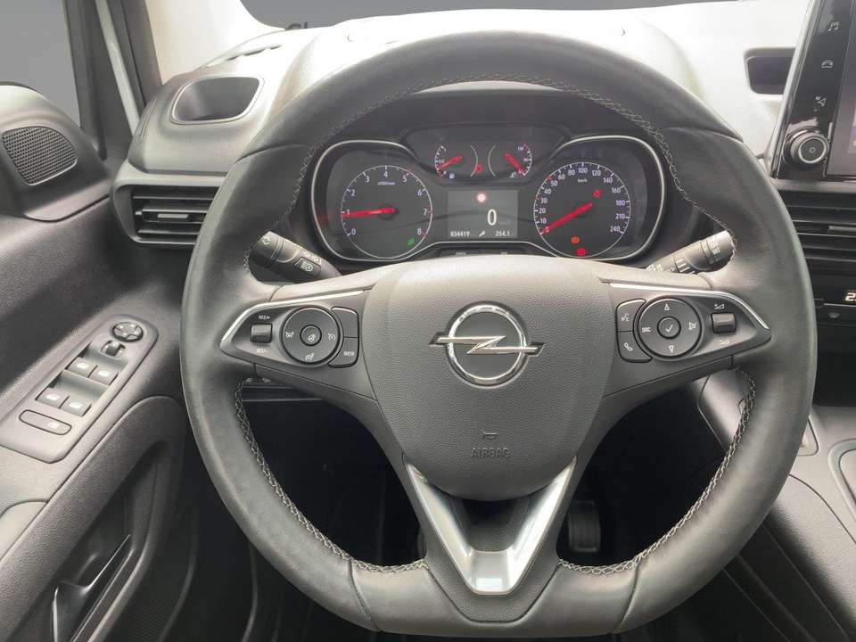 Opel Combo Life - Imagem 13