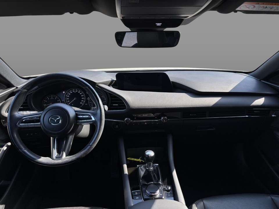 Mazda 3 - Imagem 11