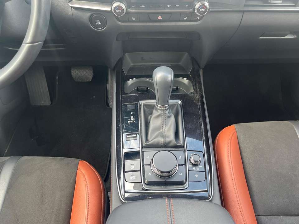 Mazda CX-30 - Imagem 13