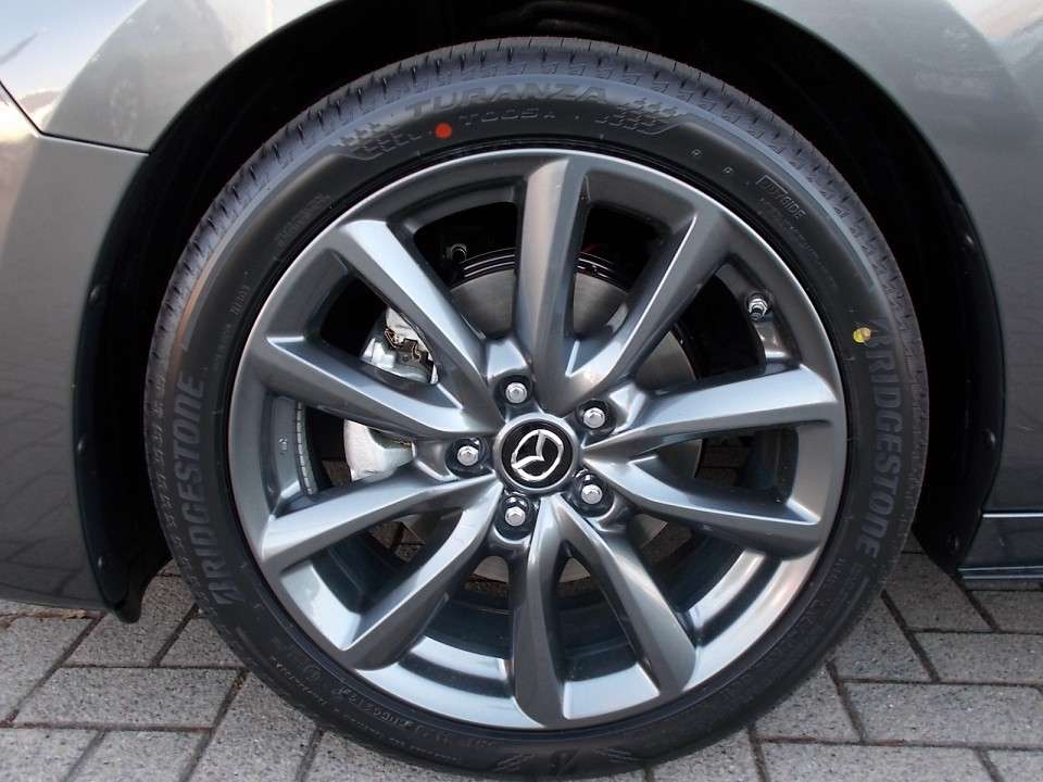 Mazda 3 - Imagem 8