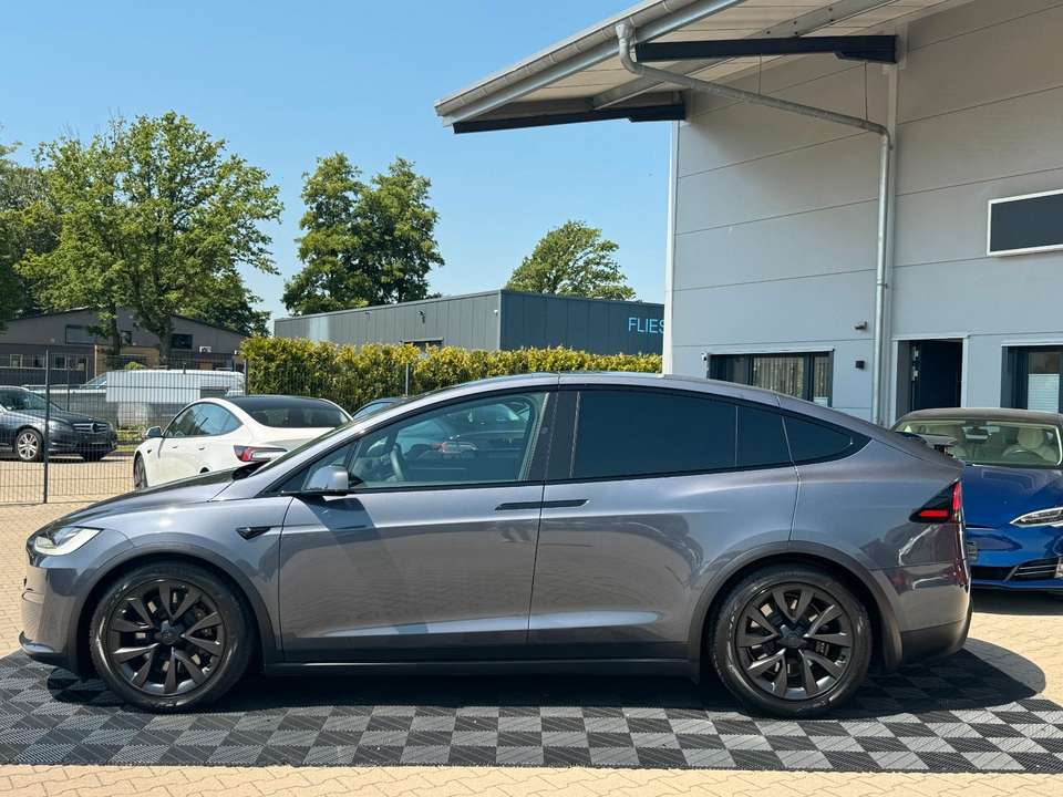 Tesla Model X - Imagem 5