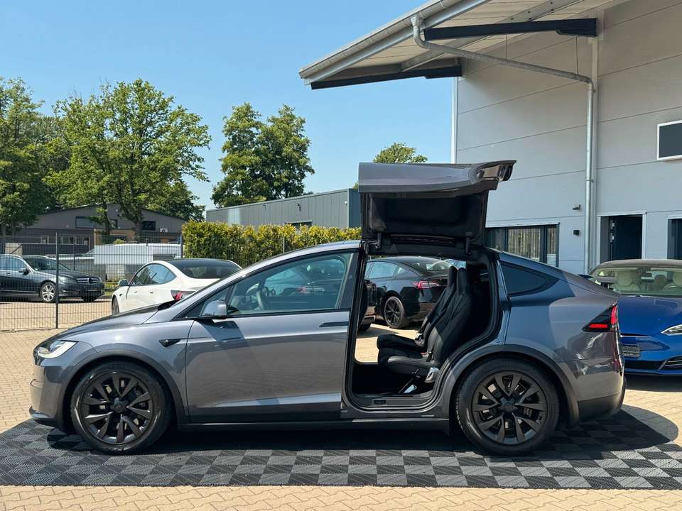 Tesla Model X - Imagem 6