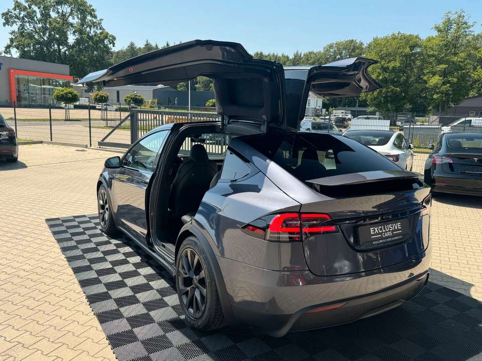 Tesla Model X - Imagem 8