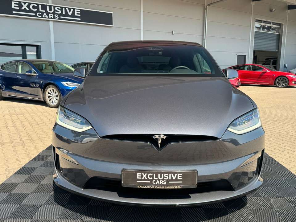 Tesla Model X - Imagem 9