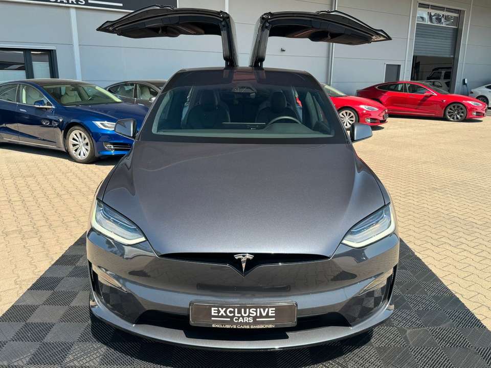 Tesla Model X - Imagem 10