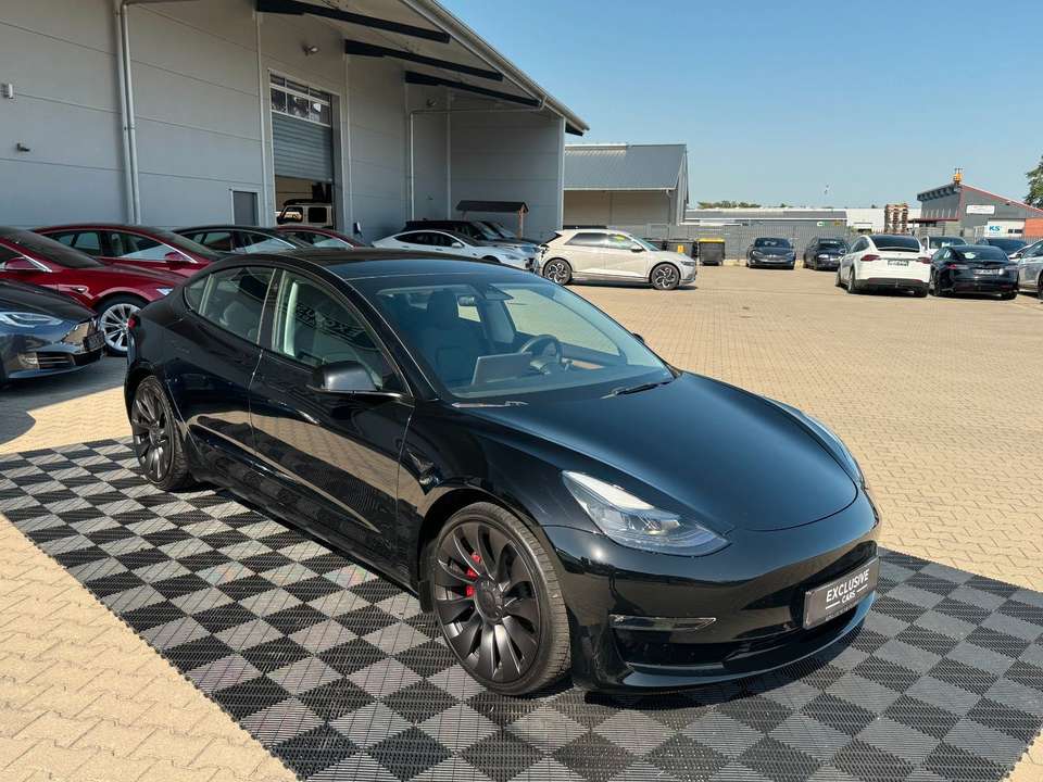 Tesla Model 3 - Imagem 10