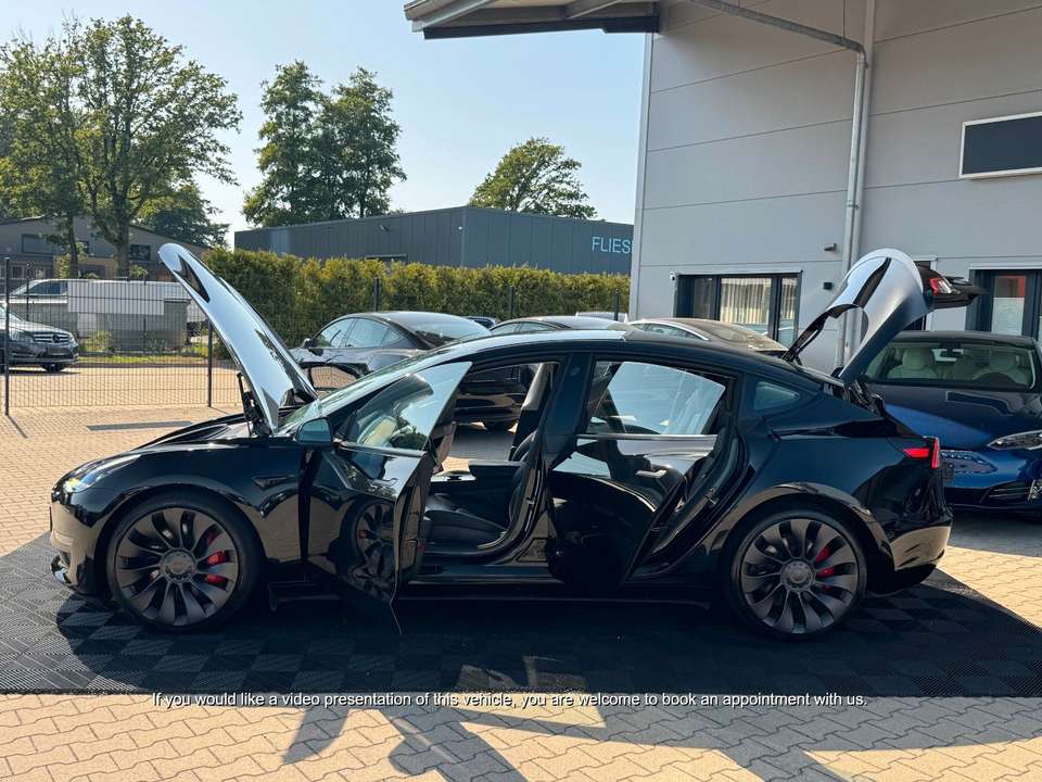 Tesla Model 3 - Imagem 15