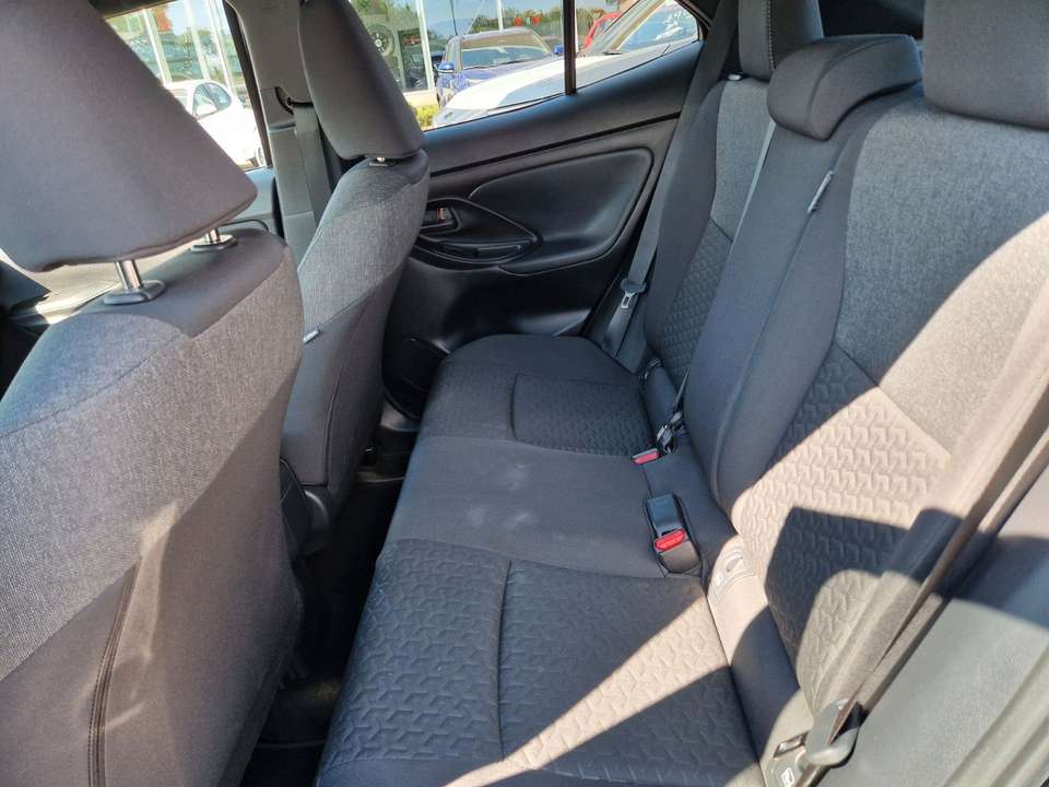 Toyota Yaris - Imagem 13