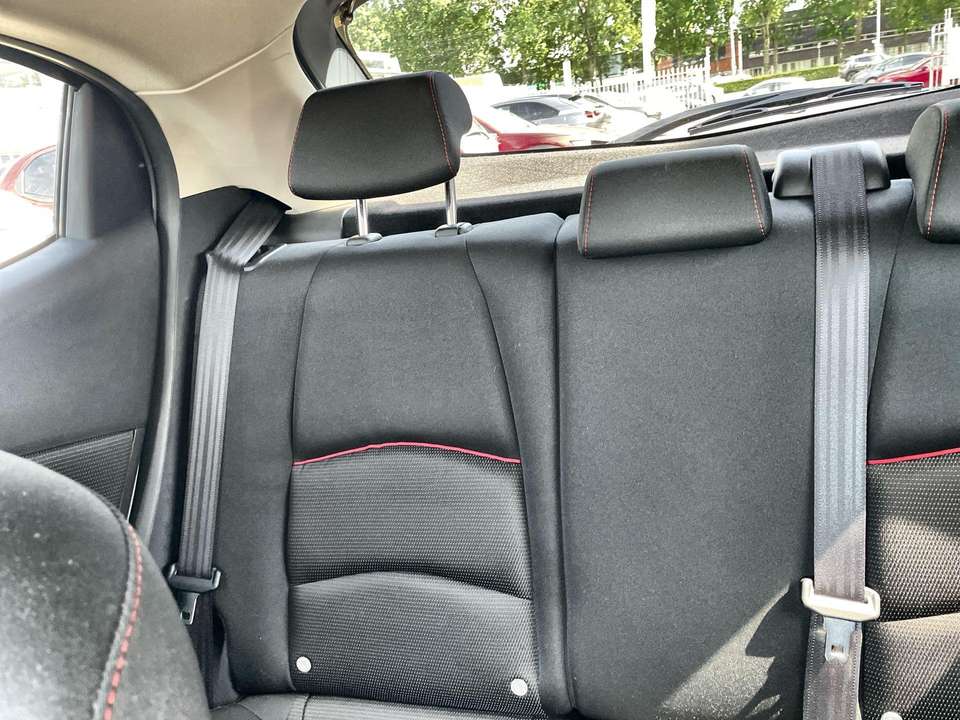 Mazda 2 - Imagem 12