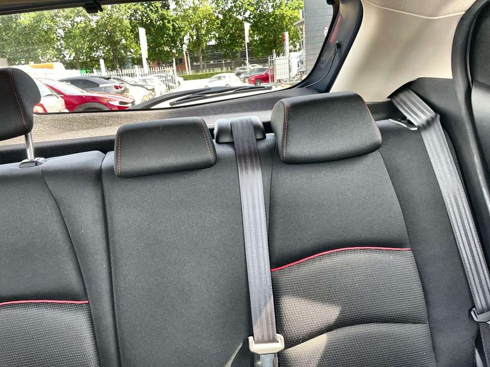 Mazda 2 - Imagem 13