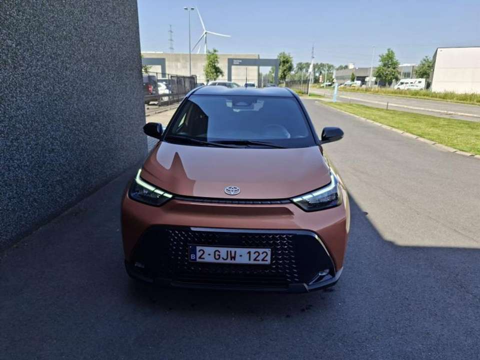 Toyota Aygo X - Imagem 2