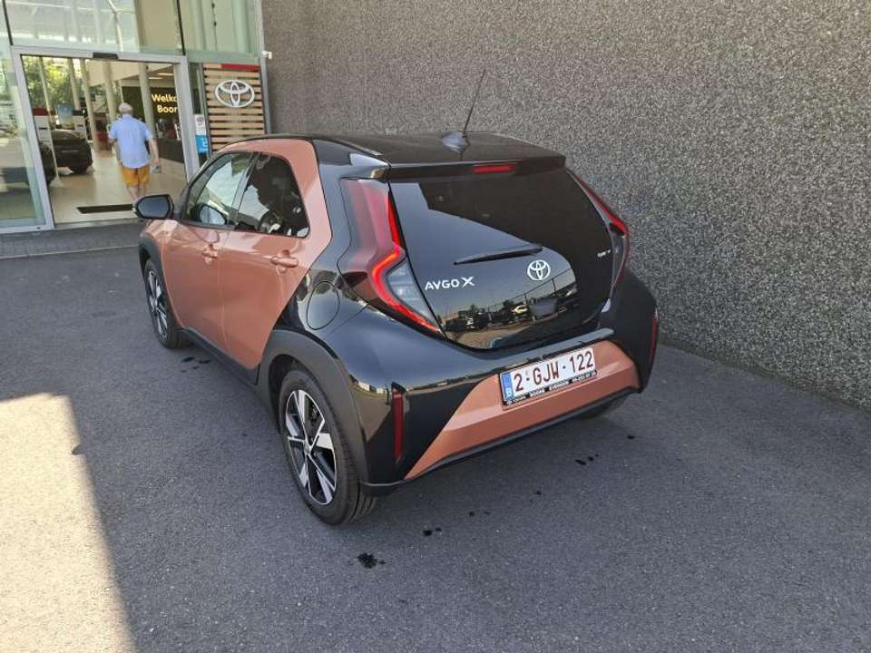 Toyota Aygo X - Imagem 4