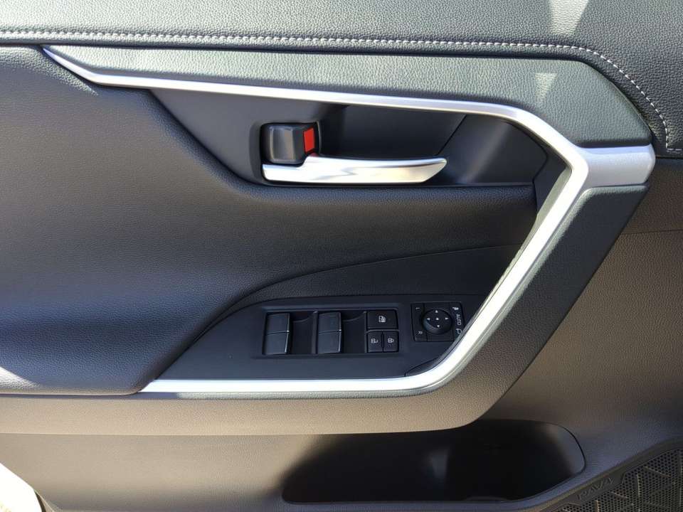 Toyota RAV 4 - Imagem 8