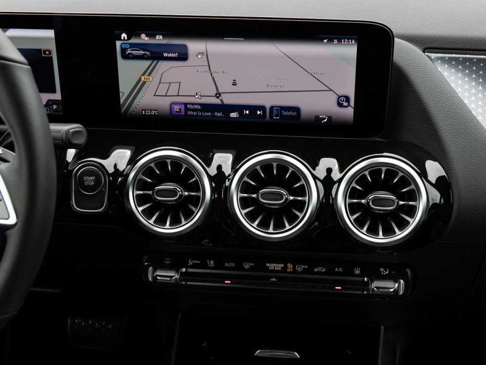 Mercedes-Benz EQA 250 - Imagem 11