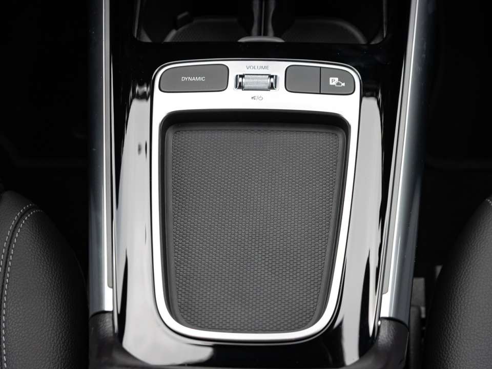 Mercedes-Benz EQA 250 - Imagem 12