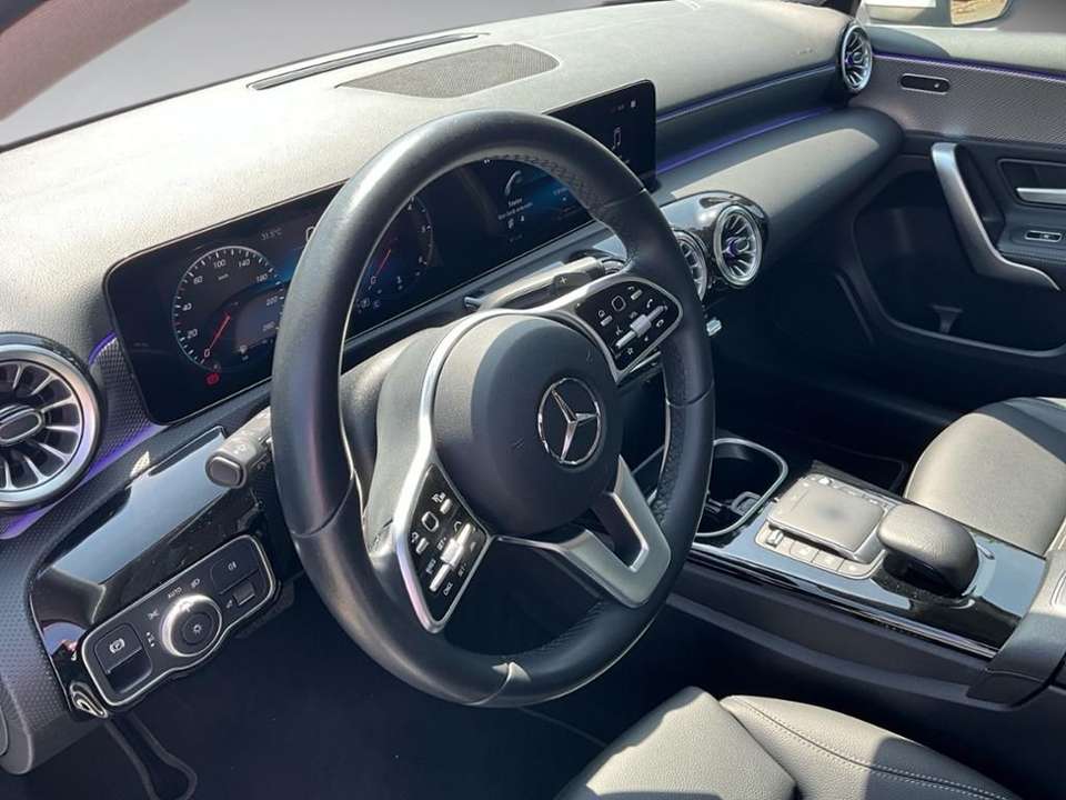 Mercedes-Benz A 200 - Imagem 15