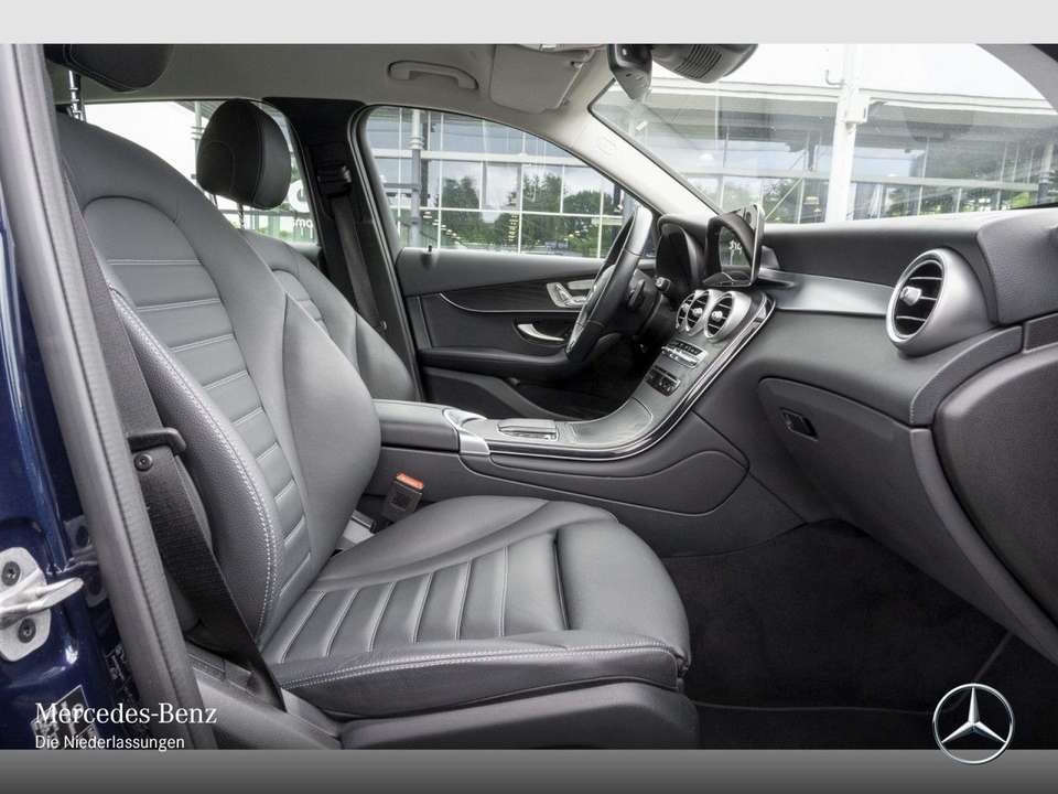 Mercedes-Benz GLC 300 - Imagem 6