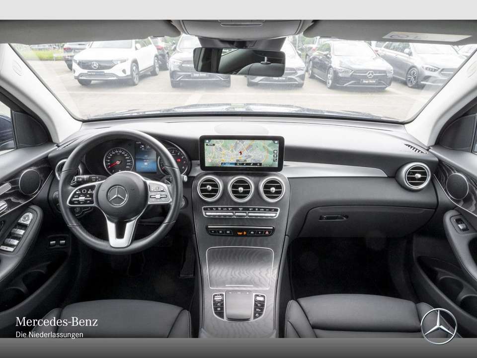 Mercedes-Benz GLC 300 - Imagem 9