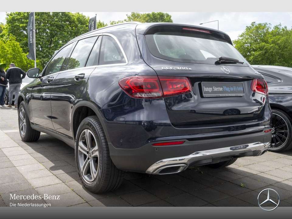 Mercedes-Benz GLC 300 - Imagem 11