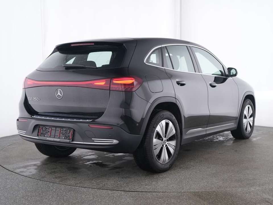 Mercedes-Benz EQA 250 - Imagem 2