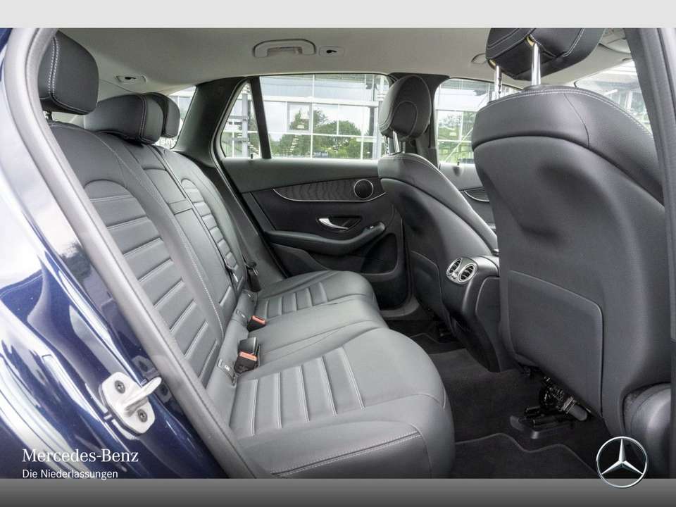 Mercedes-Benz GLC 300 - Imagem 12