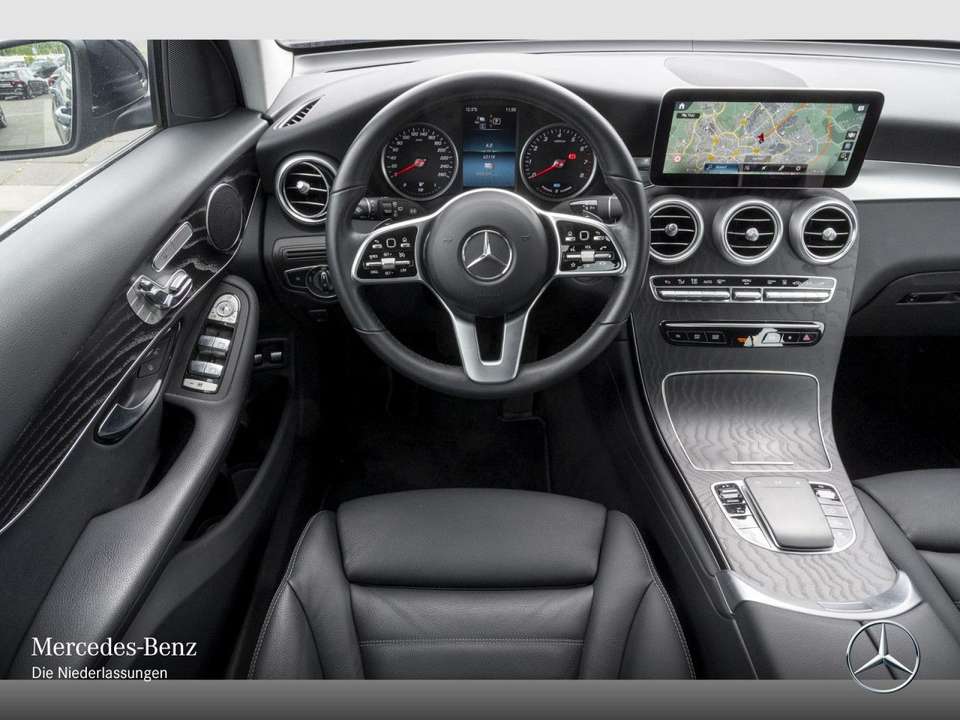 Mercedes-Benz GLC 300 - Imagem 13