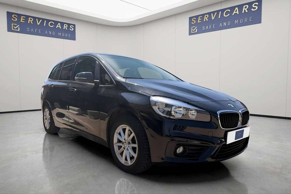 BMW 216 - Imagem 4